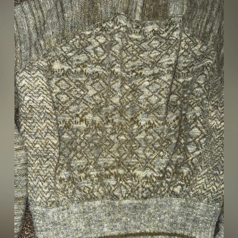 FREE PEOPLE Gray Knit Sweater